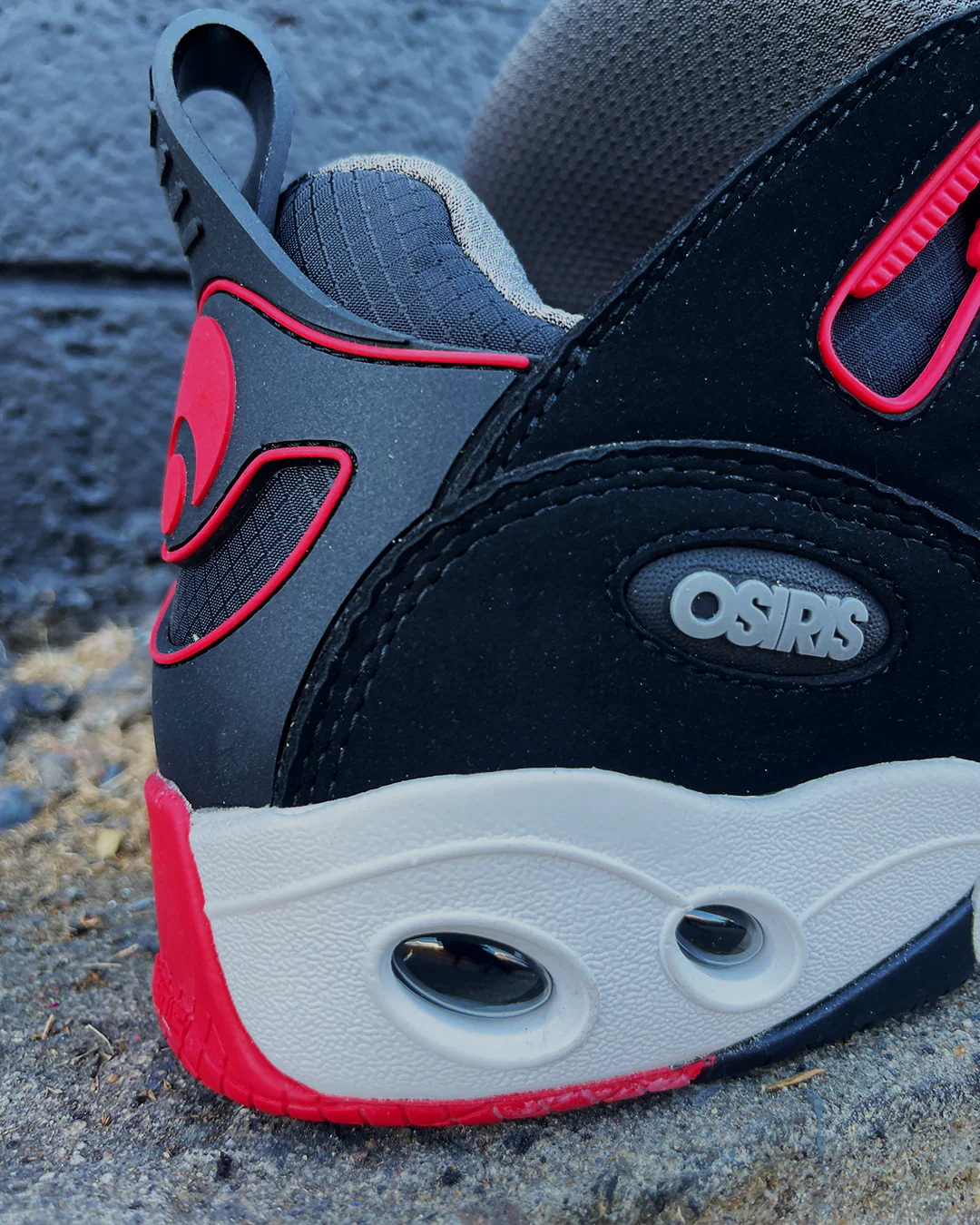 D3 E Black/Charcoal/Red - Image 7